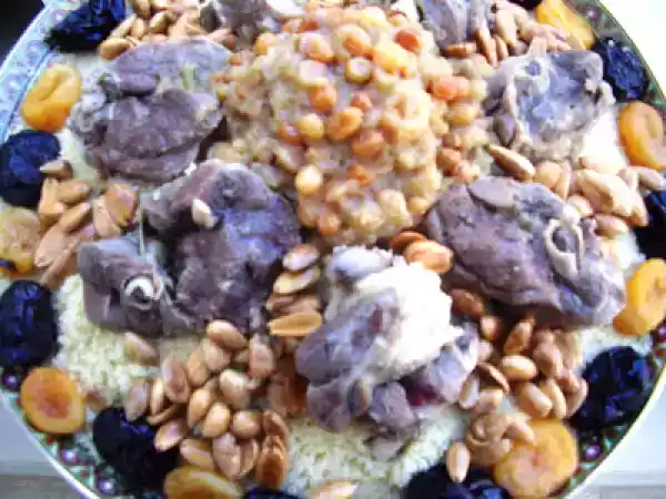 Recette Couscous aux oignons confits et fruits secs:un délice de chez délices