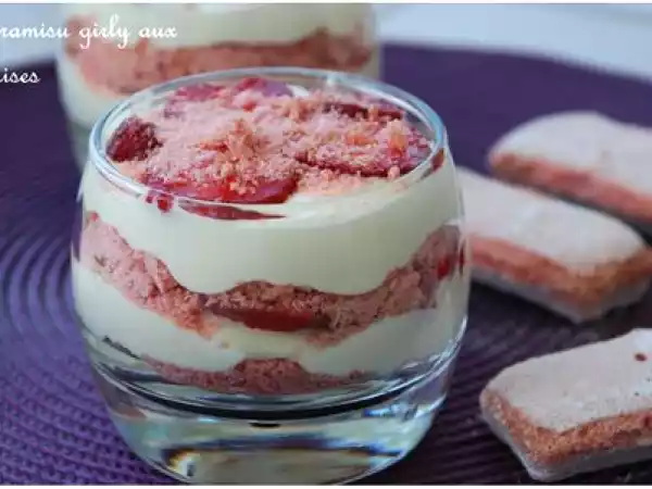 Recette Tiramisu très girly aux fraises