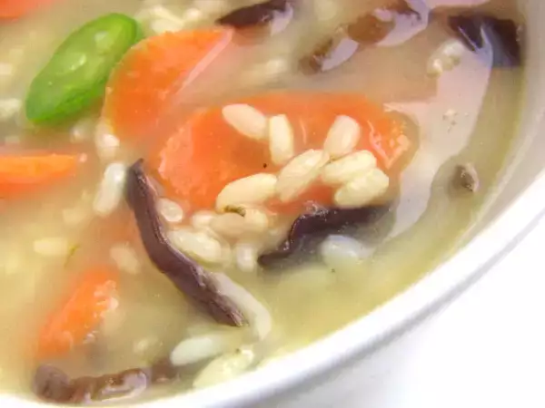 Recette Bouillon riz et carotte à la citronnelle