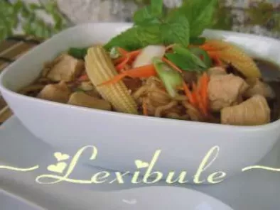 Recette Soupe vietnamienne au poulet (pho ga)