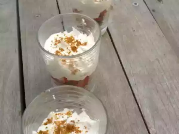 Recette Verrines mousse de fraises et citron au spéculoos