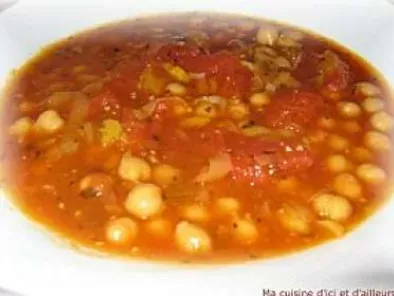 Recette Soupe de tomates aux pois chiches et à l'origan