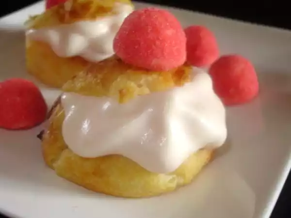 Recette Choux chantilly de fraises tagada