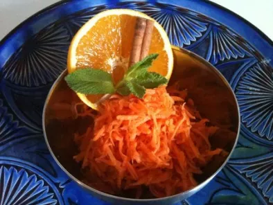 Recette Salade de carottes au jus d'orange et à la fleur d'oranger (maroc)