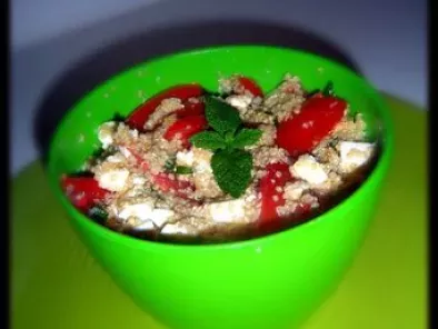 Recette Salade quinoa-tomates-feta toute fraiche