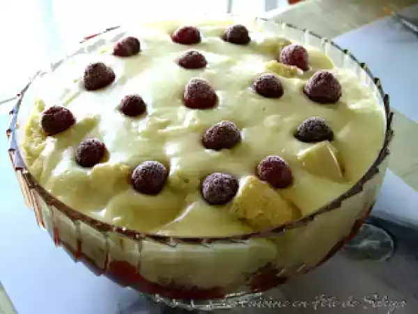 Recette Bagatelle aux fraises ou d'autres petits fruits