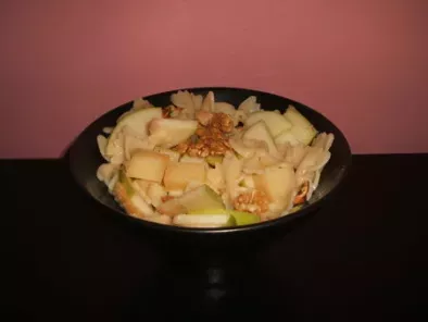 Recette Salade de pâtes aux pommes, noix & comté