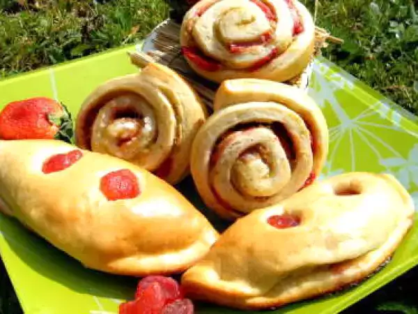 Recette chaussons briochés rhubarbe et fraise