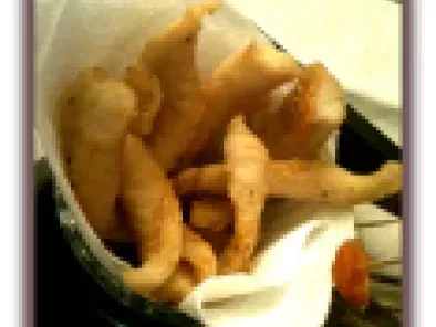 Recette Petits filets de rougets en friture : snacking chic dans la petite cuisine.