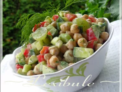Recette Salade de pois chiches rafraîchissante et sa vinaigrette crémeuse à l'aneth