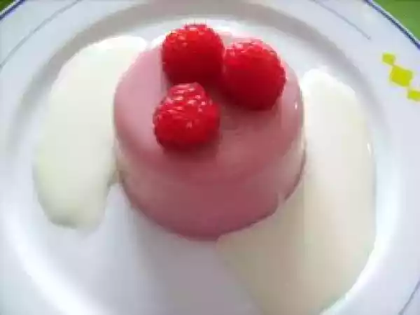 Recette Petit flan framboises et son coulis chocolat blanc-lait de coco