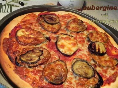 Recette Pizza à l'aubergine, à l'ail et au provolone, sans gluten