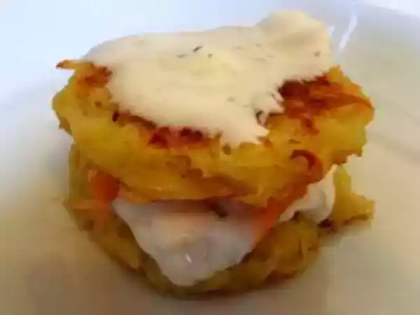 Recette Röstis au saumon fumé, sauce au fromage blanc et chantilly à l'a