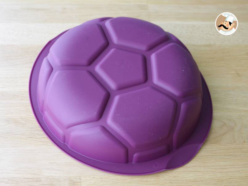 Tupperware joue au foot avec son nouveau moule en silicone !