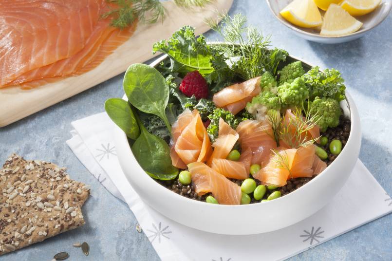 Le logo collectif Fumé en France sur les saumons 