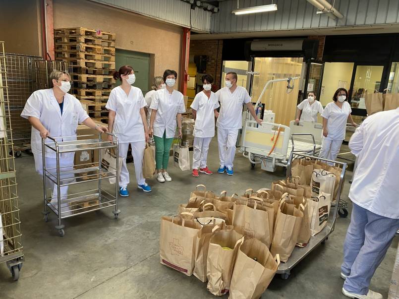 Le Château du Clos Vougeot et les cadets de Bourgogne se mobilisent et encouragent le corps médical 
