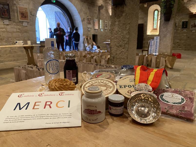 Le Château du Clos Vougeot et les cadets de Bourgogne se mobilisent et encouragent le corps médical 