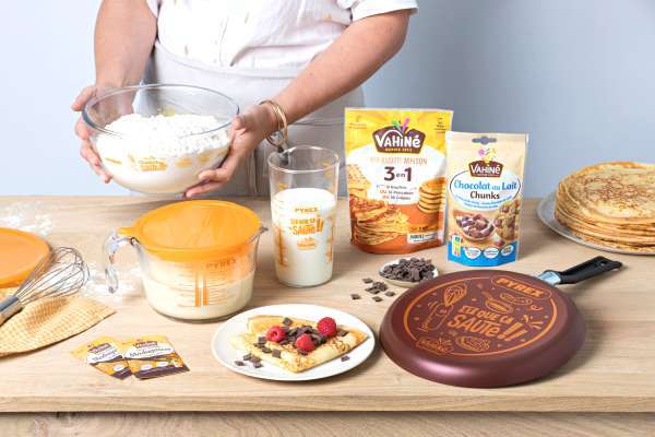 La collab Pyrex® x Vahiné qui va faire sauter vos crêpes !