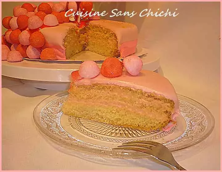 Gravity cake et sa ganache aux fraises tagada - Recette Ptitchef