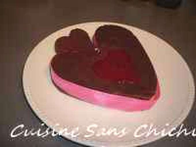 Gateau Saint Valentin Coeur Moelleux Au Chocolat Et Sa Puree De Framboises Recette Ptitchef