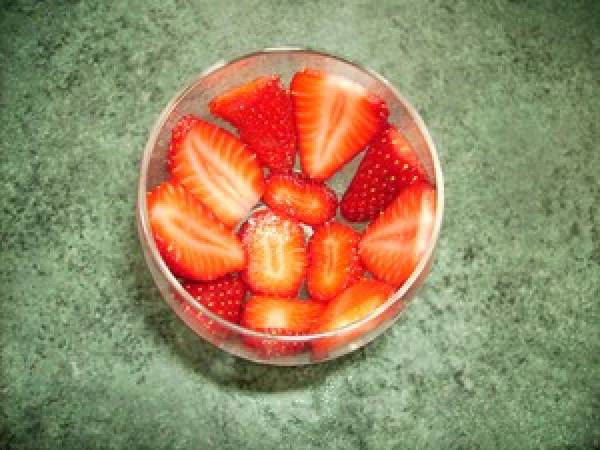 VERRINES DE MOUSSE A LA FRAISE - Préparation etape 5