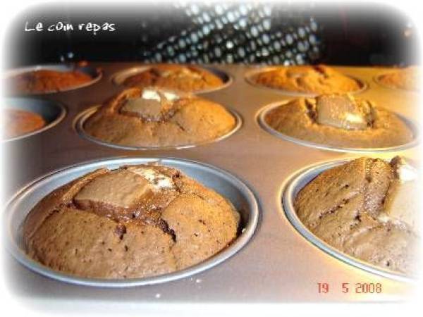 Petits moelleux chocolat au coeur de kinder - Préparation etape 5