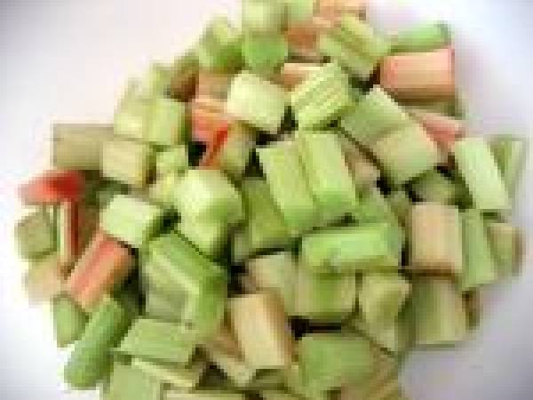 Tarte à la rhubarbe au fromage blanc - Préparation etape 1