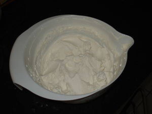 Forêt noire revisitée aux framboises et Tag - Préparation etape 1