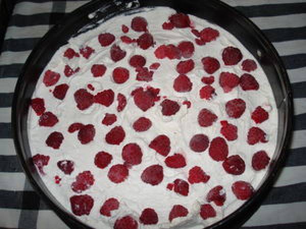 Forêt noire revisitée aux framboises et Tag - Préparation etape 5