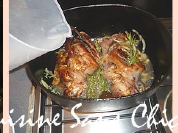 Souris d'agneau confites au miel et carottes fondantes - Préparation etape 6