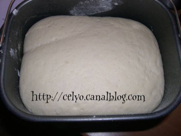 Focaccia au thym et à la fleur de Sel - Préparation etape 1