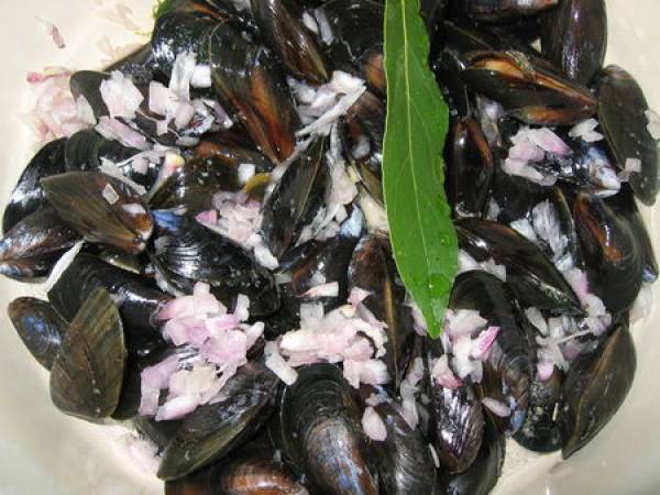 Moules à la crème et aux épices - Préparation etape 2