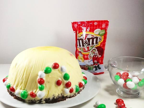 Igloo de Noël aux M&M's, Snickers, cookies (Sans sorbetière) - Préparation etape 5