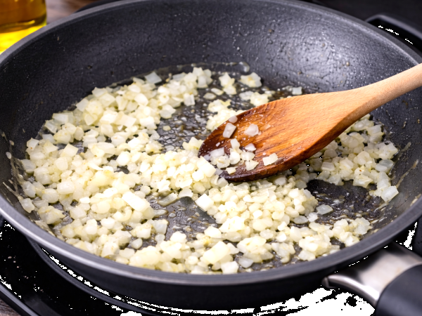 Mijoté épicé de viande hachée et tomates - Préparation etape 2