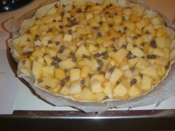 Tarte aux pommes, poires, amandes et chocolat - Préparation etape 7