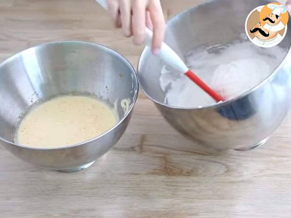 Bûche de Noël fourrée à la chantilly - Préparation etape 2