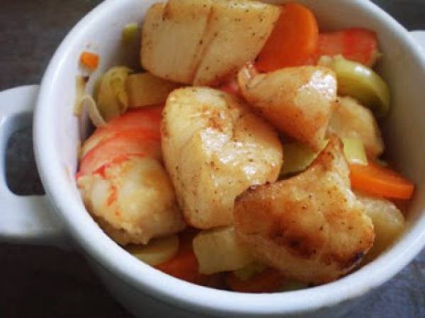 COCOTTE de CREVETTES au GINGEMBRE et SAINT-JACQUES_légumes/ananas et lait de coco - Préparation etape 7