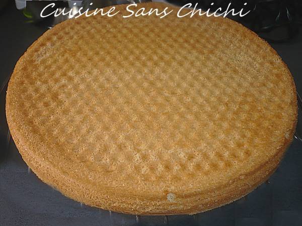 Boules individuelles de Noël, biscuit, mousse chocolat coeur de framboise - Préparation etape 2