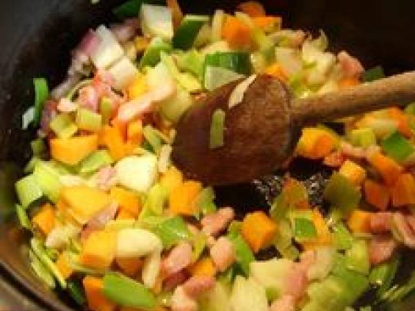 Potage Saint-Germain aux Croûtons - Préparation etape 2