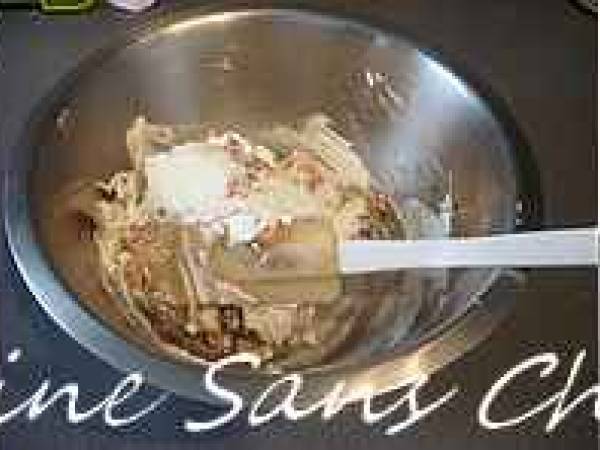 Cornets de feuilles de bricks fourrés au thon et chantilly - Préparation etape 11