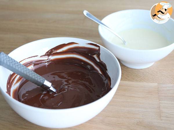 Arbre de Noël au chocolat en 3D - Lékué - Préparation etape 2