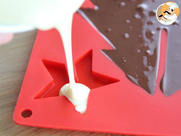 Arbre de Noël au chocolat en 3D - Lékué - Préparation etape 6