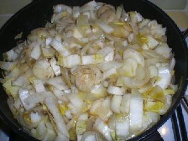 TARTE AUX ENDIVES ET MAROILLES - Préparation etape 2