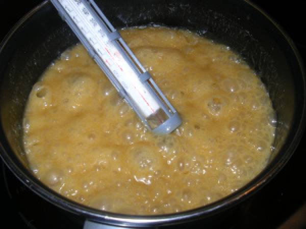 Caramel au miel et au beurre salé - Préparation etape 3