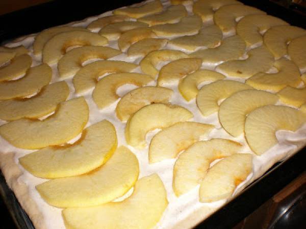 Flammekueche aux pommes - Préparation etape 2