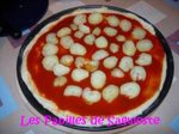 Recette de pizza maison pommes de terre bacon oignon rouge - Préparation etape 5