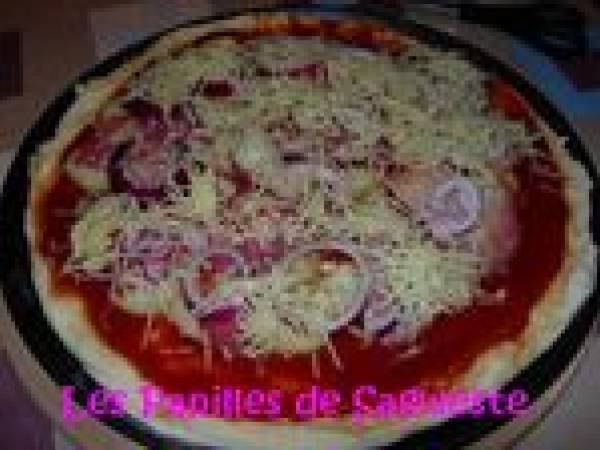Recette de pizza maison pommes de terre bacon oignon rouge - Préparation etape 6