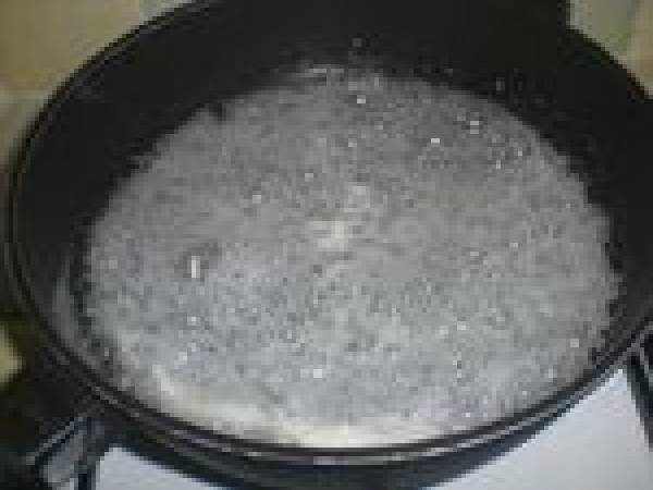 Nougat glacé aux fruits confits et au rhum - Préparation etape 4