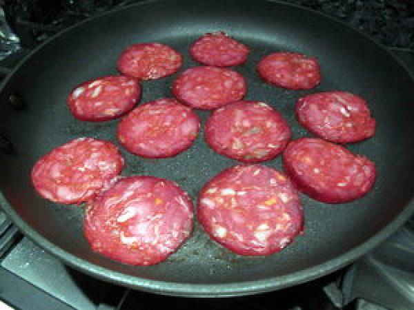Filet de bar grillé, lentilles beluga et chorizo - Préparation etape 3