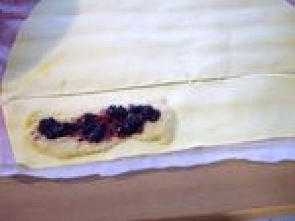 Torsades feuilletées crème d'amande-myrtilles - Préparation etape 3